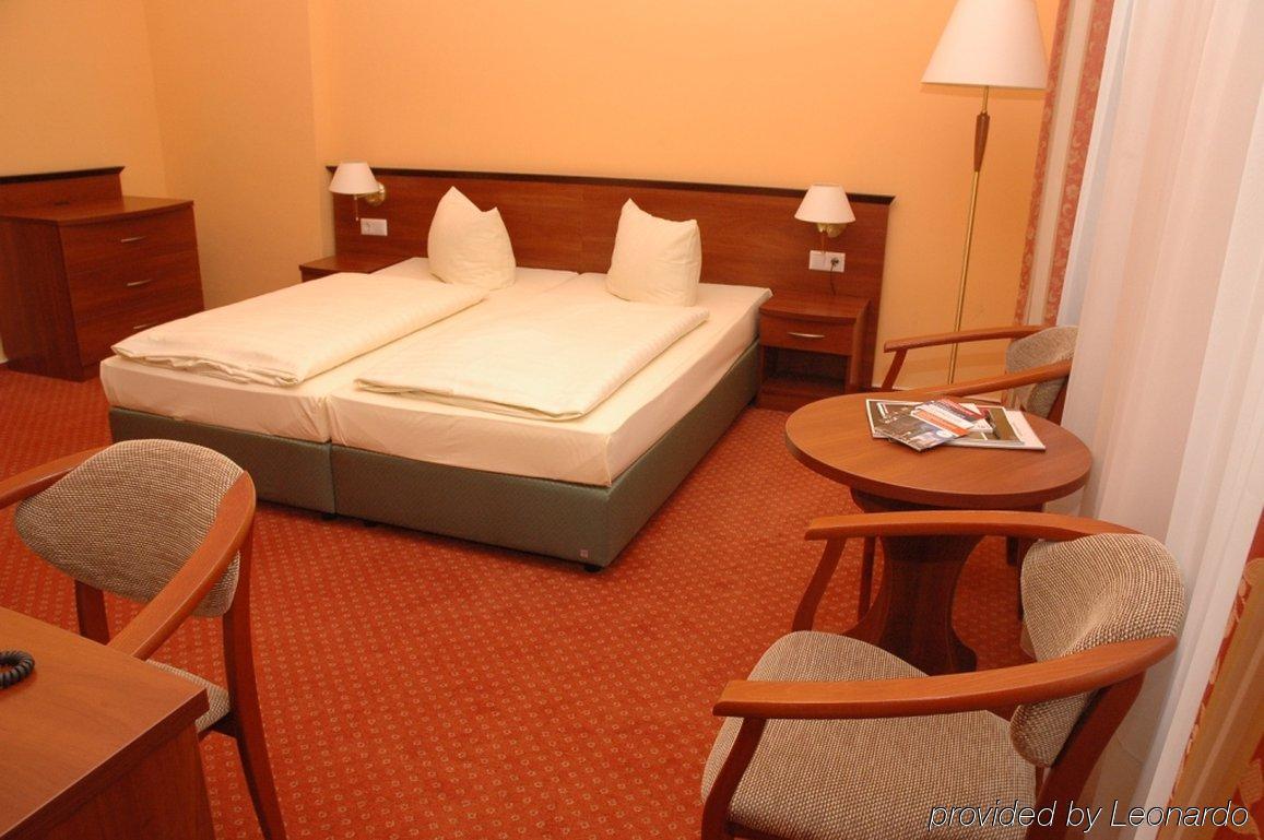 Rewari Hotel Berlin Berlim Quarto foto