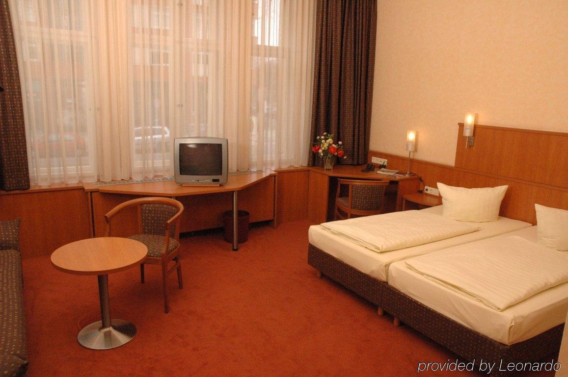 Rewari Hotel Berlin Berlim Quarto foto